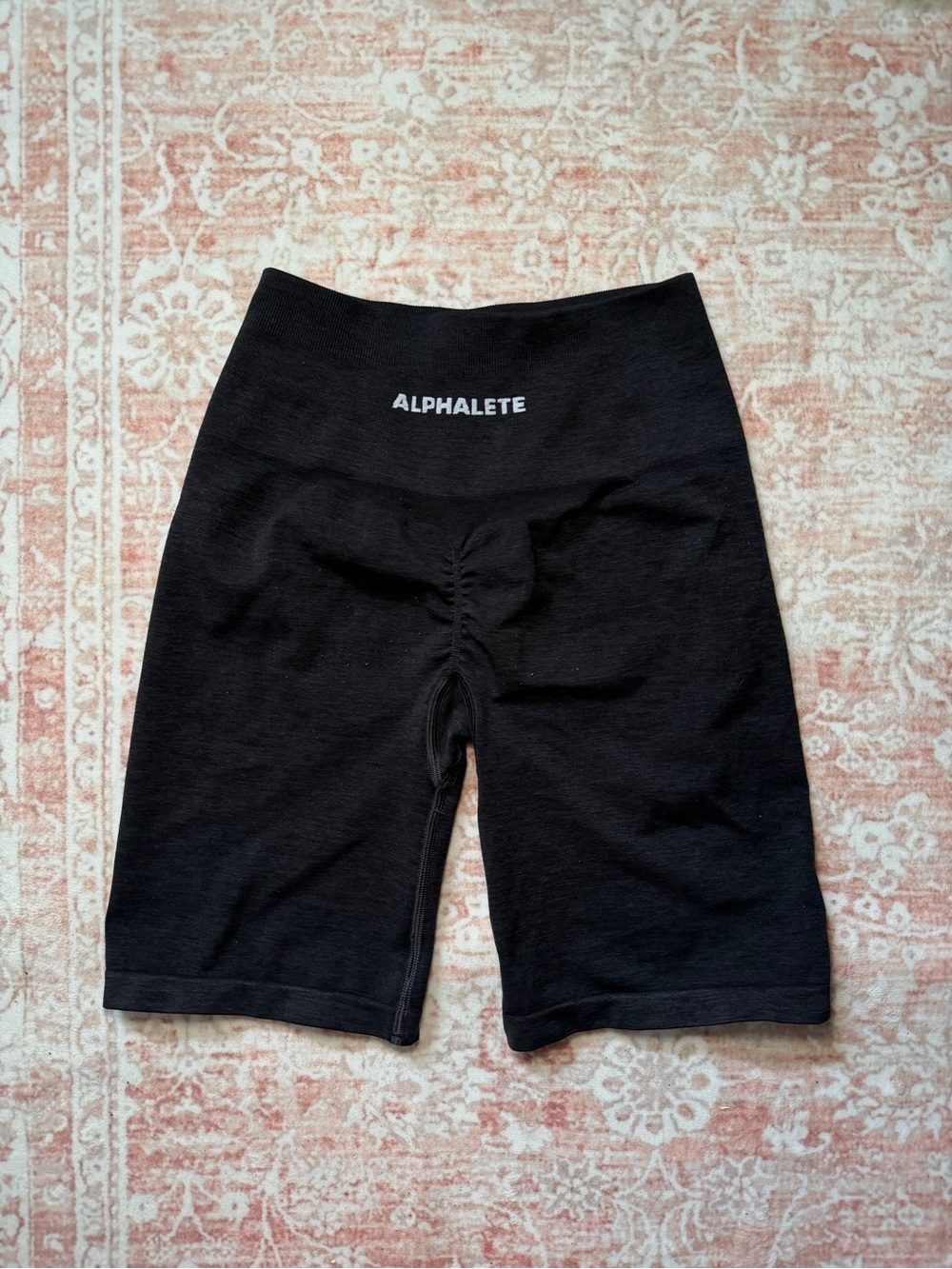 Alphalete Amplify Black High-Waist Scrunch Bike Shorts Size Small